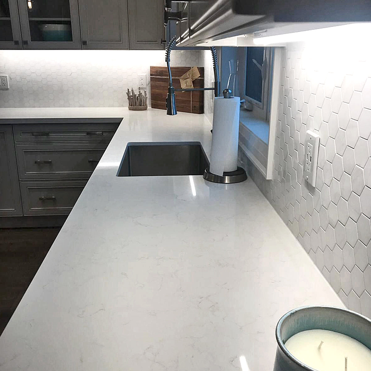 Lucent Quartz Countertop Lq3141 White Smoke